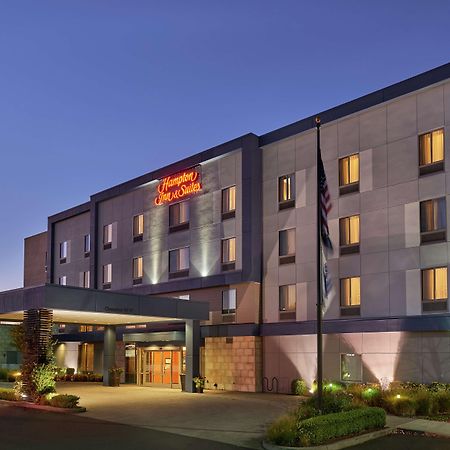 Hampton Inn And Suites Salem Eksteriør billede