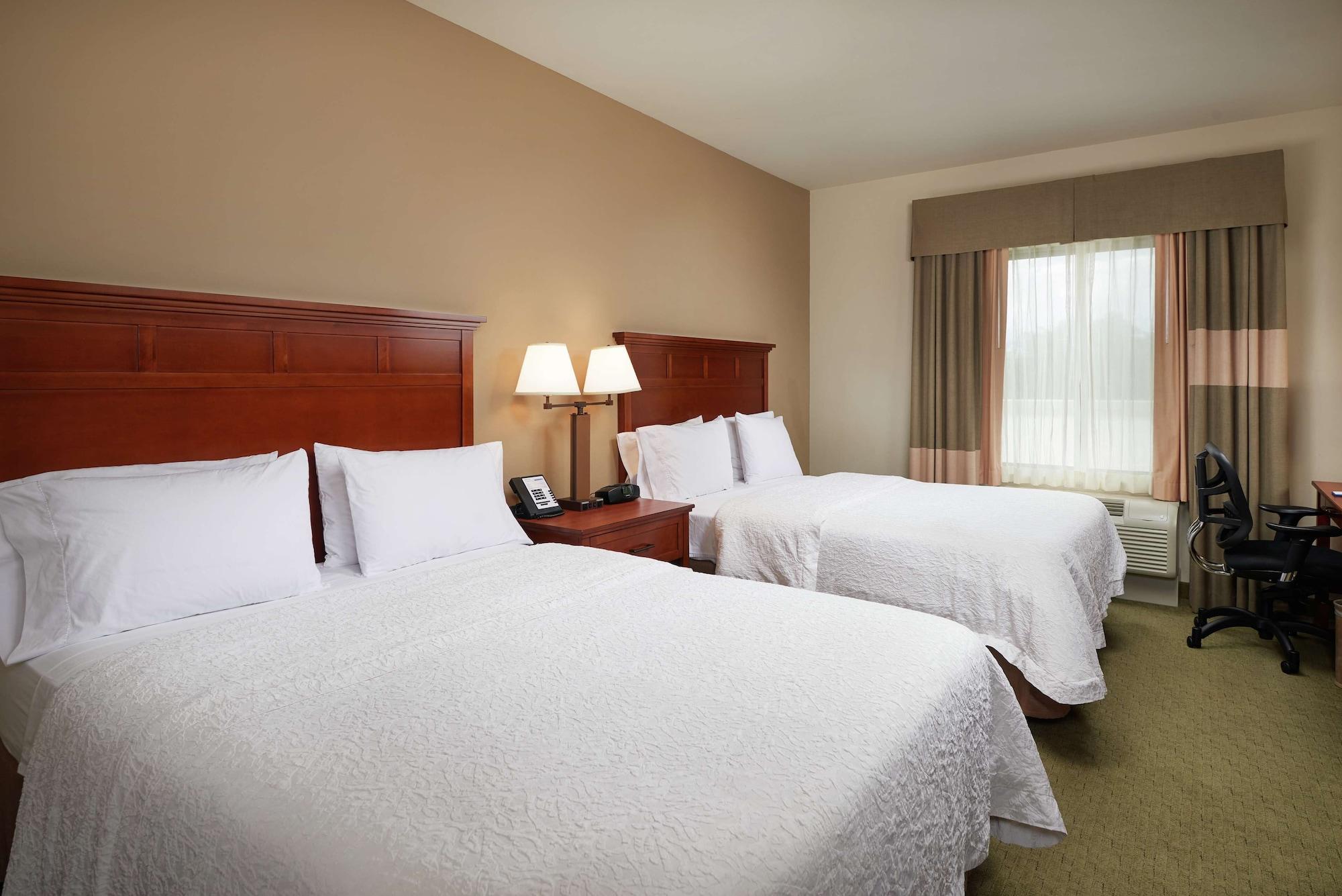 Hampton Inn And Suites Salem Eksteriør billede