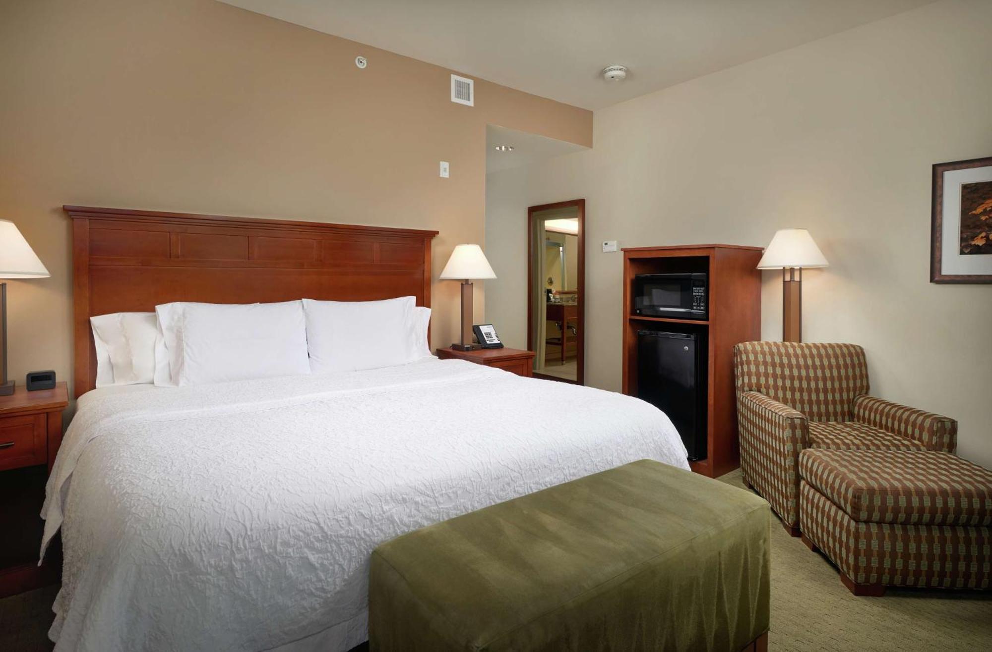 Hampton Inn And Suites Salem Eksteriør billede