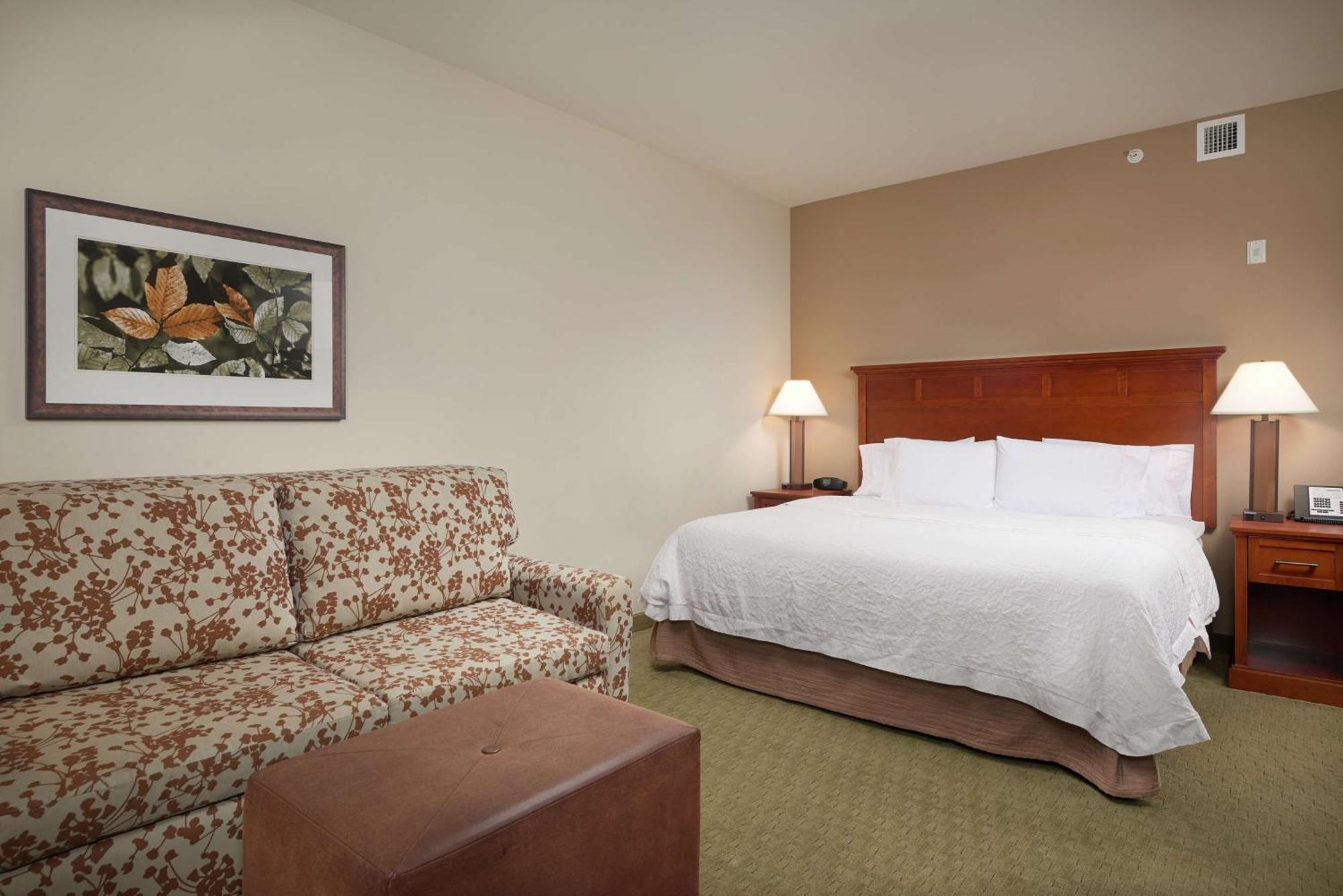 Hampton Inn And Suites Salem Eksteriør billede