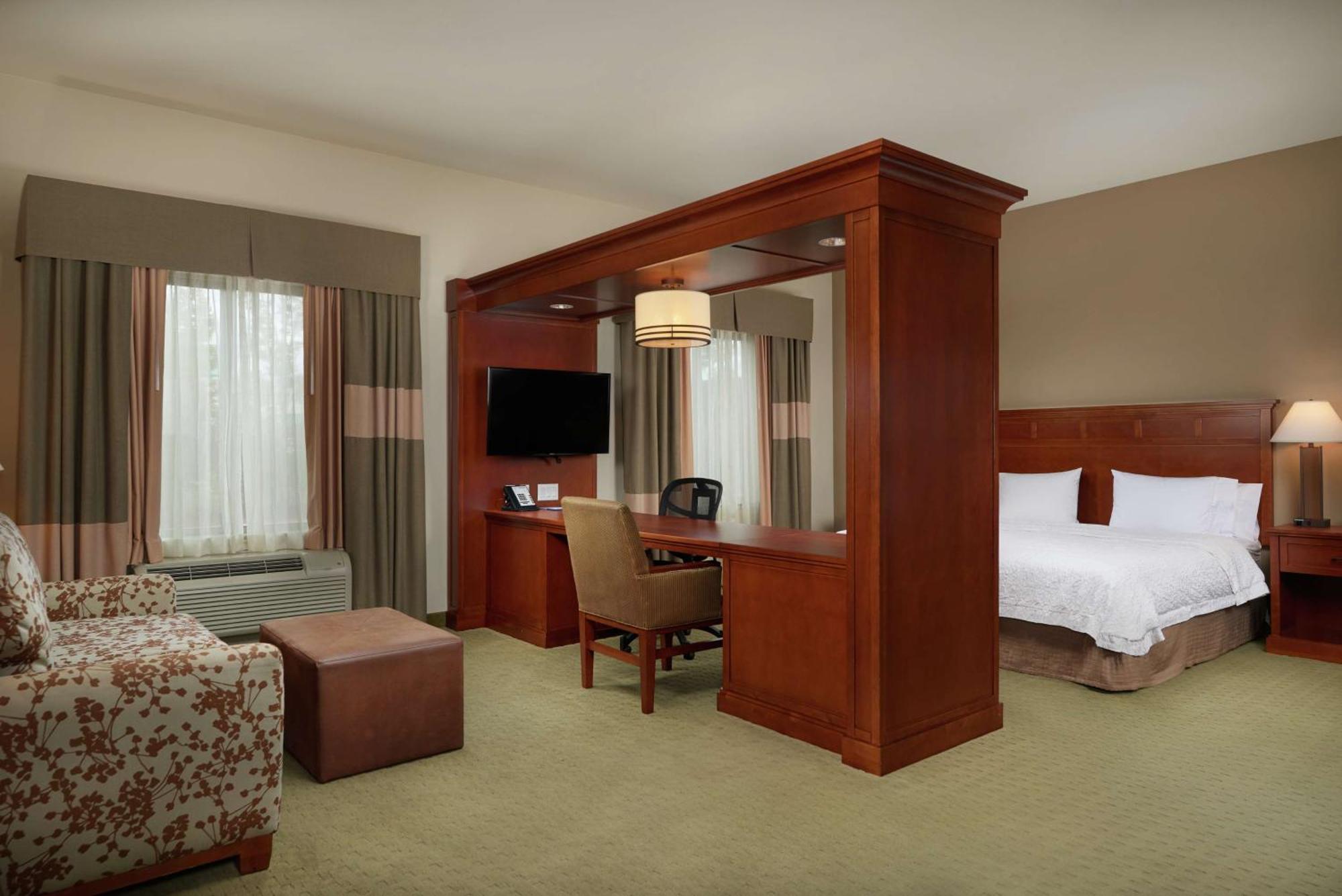 Hampton Inn And Suites Salem Eksteriør billede