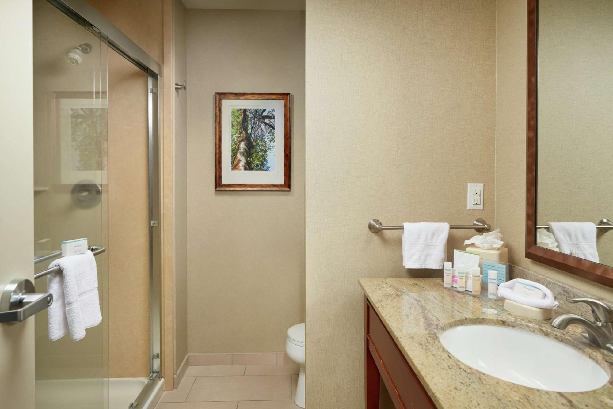Hampton Inn And Suites Salem Eksteriør billede